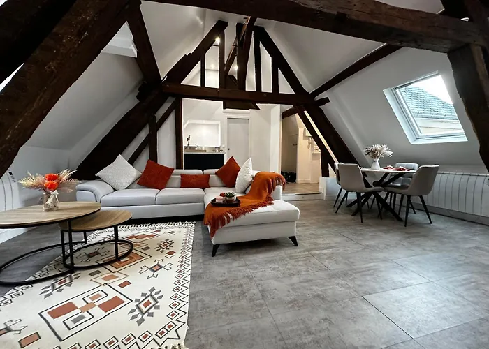 Charme, Poutres Et Elegance
